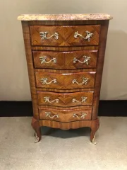 KOMMODE IM LOUIS XV-STIL