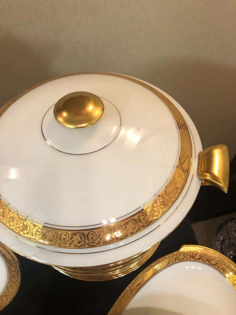 SERVICIO DE MESA DE PORCELANA DE LIMOGES
