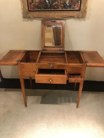 LOUIS XVI STYLE DRESSING TABLE