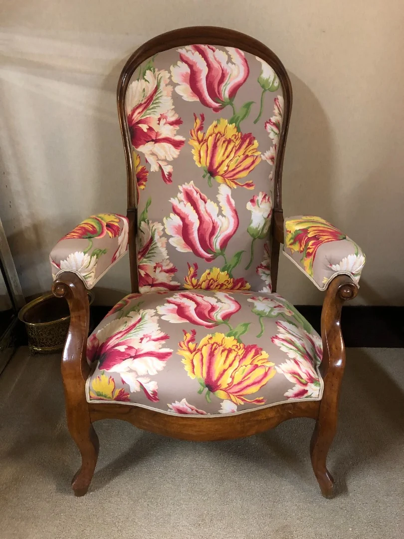VOLTAIRE ARMCHAIR