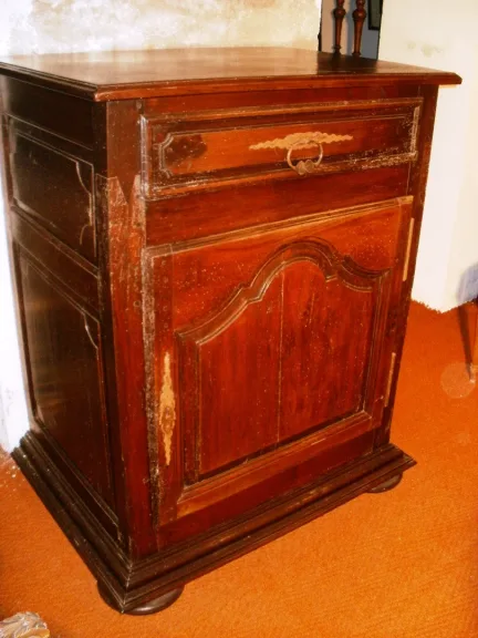 FRANZÖSISCHER SCHRANK