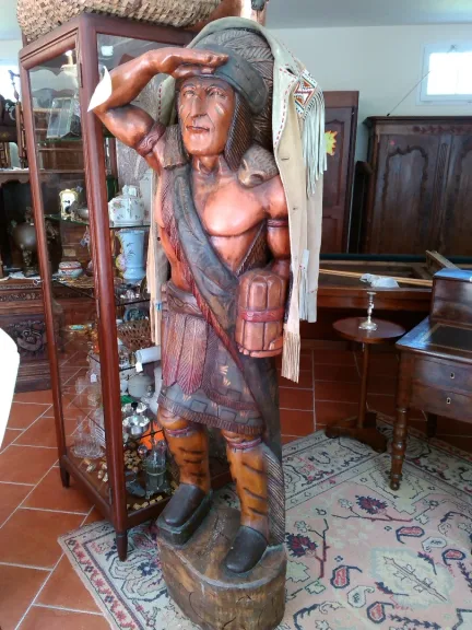 STATUE