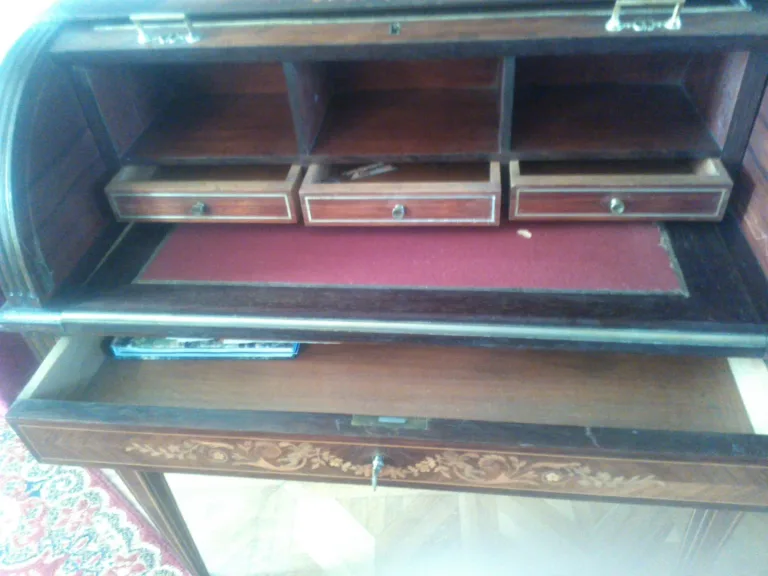 BONHEUR DU JOUR DESK