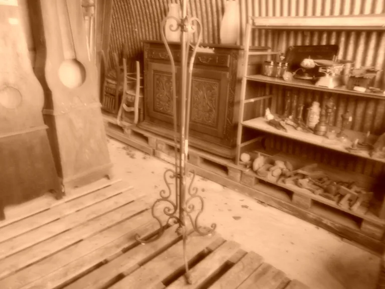 SCHMIEDEISEN-STANDARDLAMPENSOCKEL