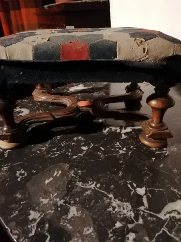 フットスツール