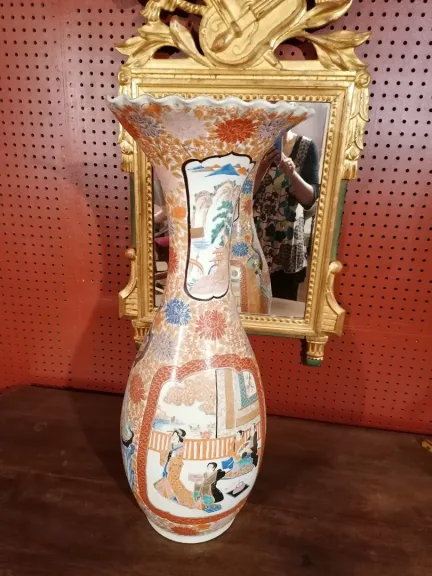 ORIENTALISCHE VASE