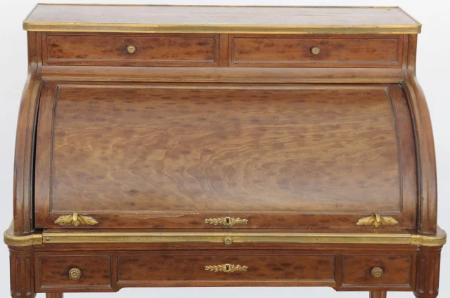 Bureau Cilíndrico