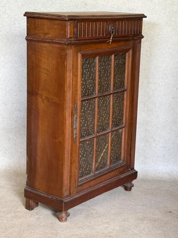 Display Cabinet