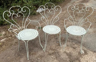 2 sillones y una silla