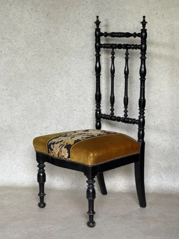 Changing chair