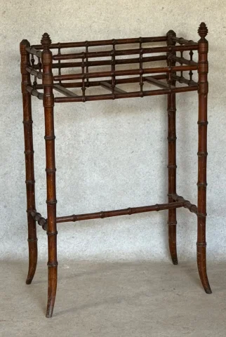 Bamboo jardinière