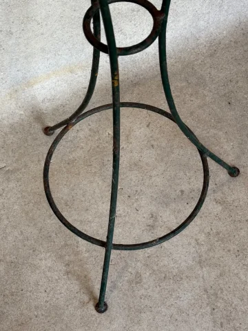 2 Blumenständer aus Eisen