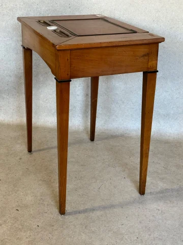 Verwandlungsschreibtisch