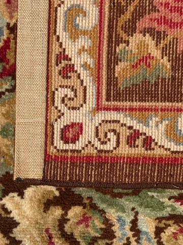 Alfombra de nudos anudados a mano
