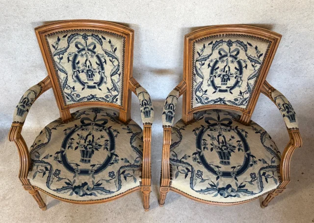 Pair of cabriolet armchairs