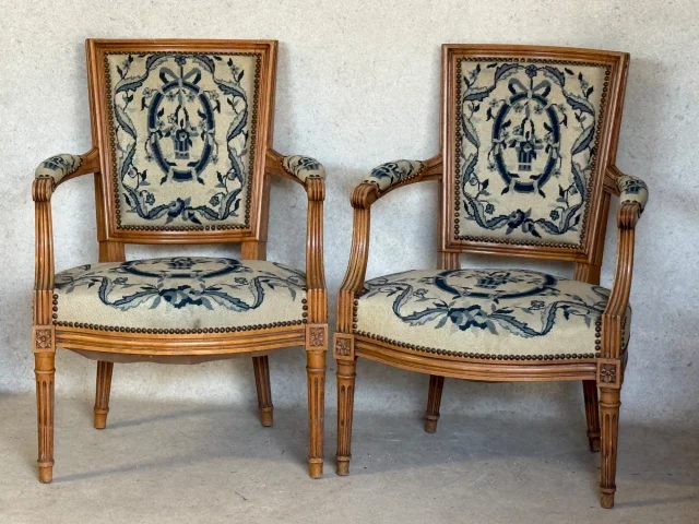 Pair of cabriolet armchairs