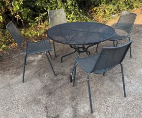 Garden table and 4 chairs