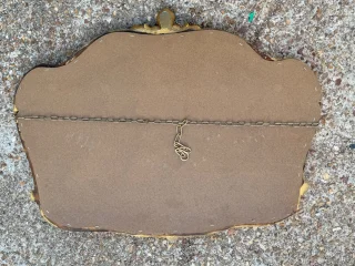 Shell mirror