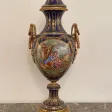 Grand Vase En Porcelaine Bleu Dans Le Gout De Sevres Bronze Doré