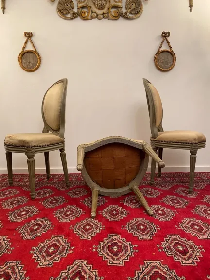 Suite De 3 Chaises Medaillons En Bois Laque d'Epoque Louis XVI