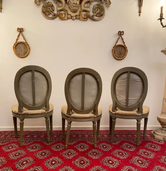 Suite De 3 Chaises Medaillons En Bois Laque d'Epoque Louis XVI