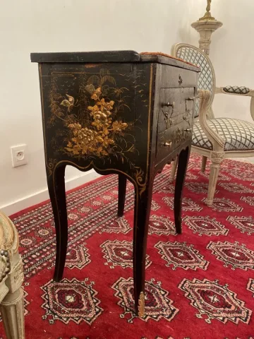 Rare Table Chiffonnière En Laque Epoque Louis XV Vers 1730