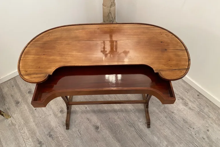 Leleu, Table Rognon En Acajou Estampillée XIXeme