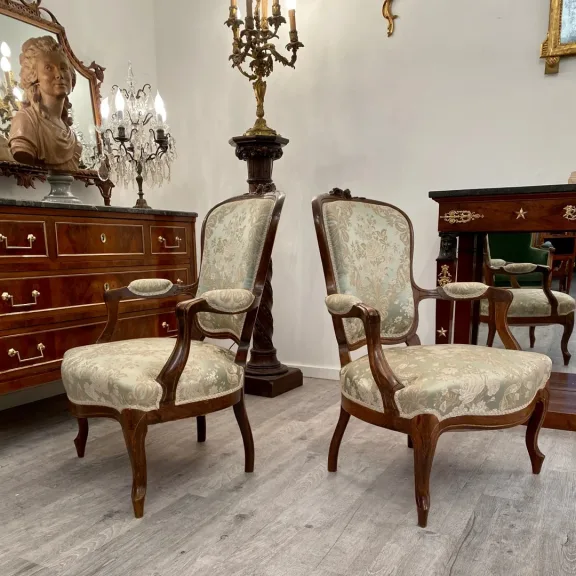 Paire De Fauteuils Cabriolet De Style Louis XV Epoque XIXeme