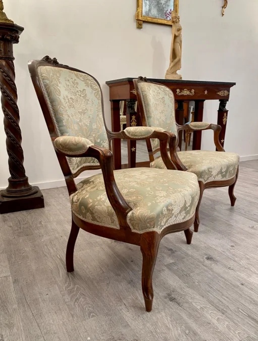 Paire De Fauteuils Cabriolet De Style Louis XV Epoque XIXeme
