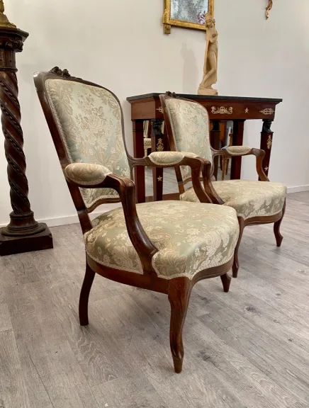 Paire De Fauteuils Cabriolet De Style Louis XV Epoque XIXeme
