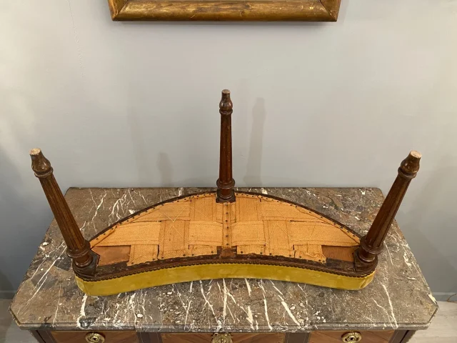 Rare Tabouret Forme Rognon d'Epoque Louis XVI Vers 1780