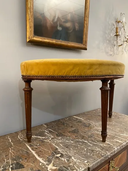 Rare Tabouret Forme Rognon d'Epoque Louis XVI Vers 1780
