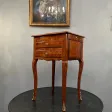 Table Chiffonniere Ecritoire Galbée d'Epoque Louis XV Vers 1730