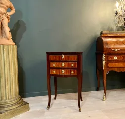 Table Chiffonnière En Marqueterie d'Epoque Louis XV