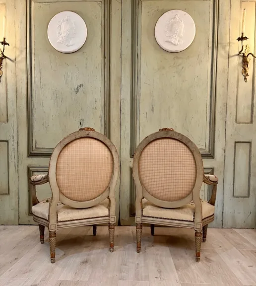 Importante Et Large Paire De Fauteuils De Style Louis XVI Epoque XIXeme Vers 1860
