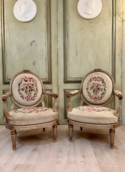 Importante Et Large Paire De Fauteuils De Style Louis XVI Epoque XIXeme Vers 1860