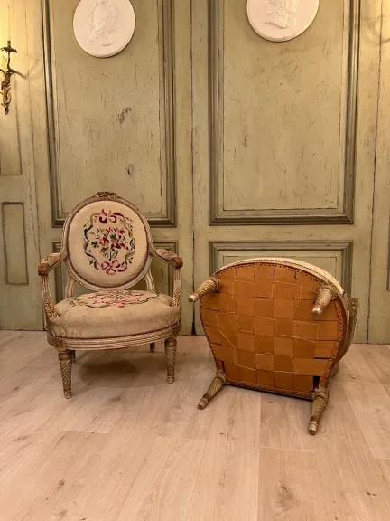 Importante Et Large Paire De Fauteuils De Style Louis XVI Epoque XIXeme Vers 1860