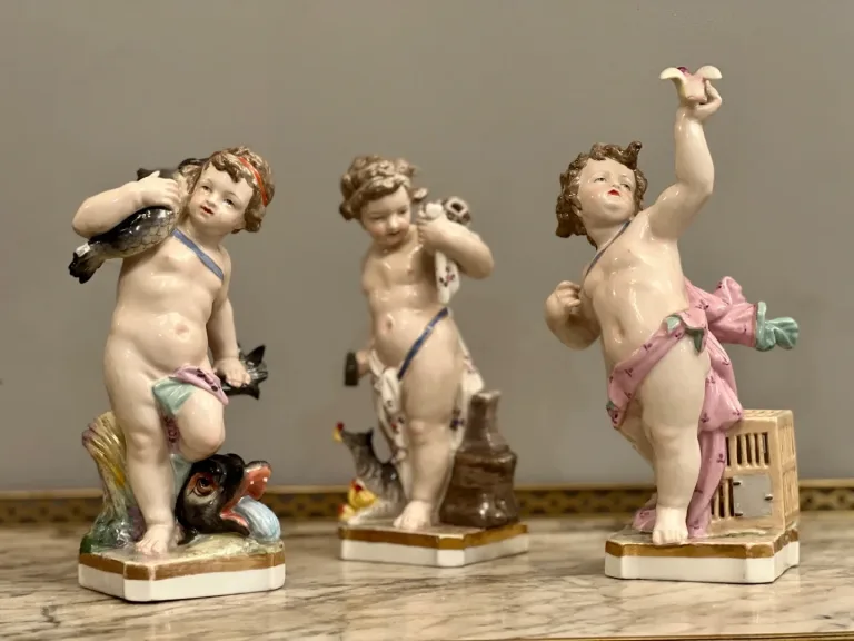 Suite De 3 Statuettes En Porcelaine De Meissen Epoque XIXeme