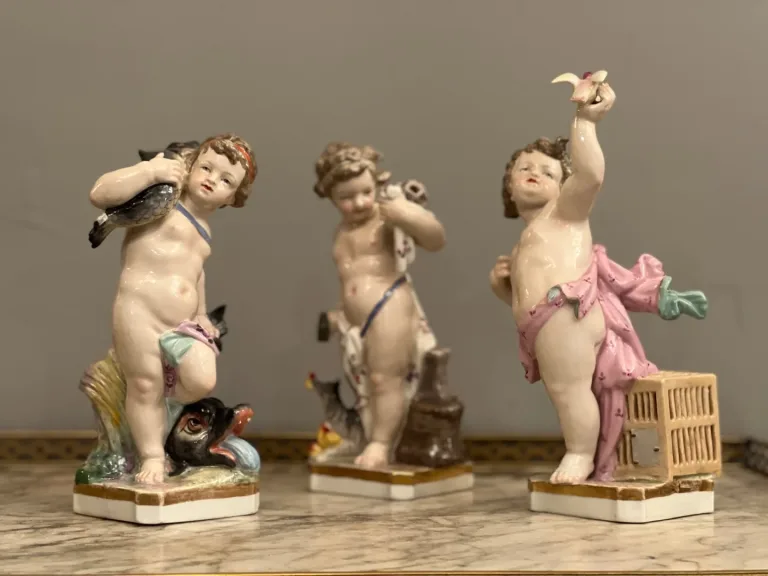 Suite De 3 Statuettes En Porcelaine De Meissen Epoque XIXeme