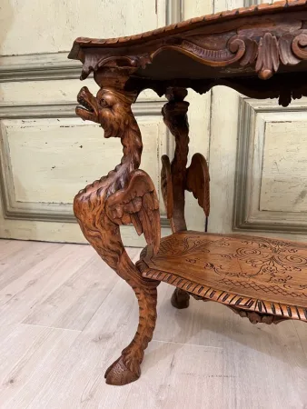 Dans Le Gout De Gabriel Viardot, Table En Noyer Japonisante Fin XIXeme