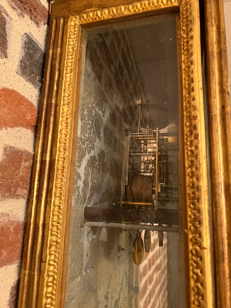 Importante Horloge Murale d'Epoque Louis XVI En Bois Dore Vers 1780