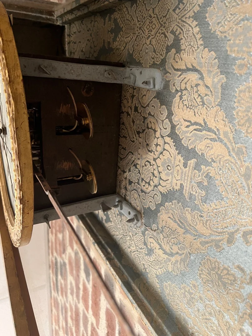 Importante Horloge Murale d'Epoque Louis XVI En Bois Dore Vers 1780