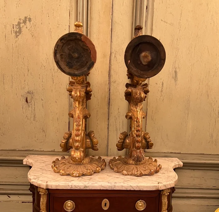 Importante Paire d'Appliques En Bois Dore De Style Louis XV Epoque XIXeme (p:65.5 cm)