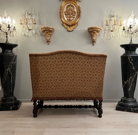 Rare Petite Banquette En Noyer d'Epoque Louis XIII XVIIème