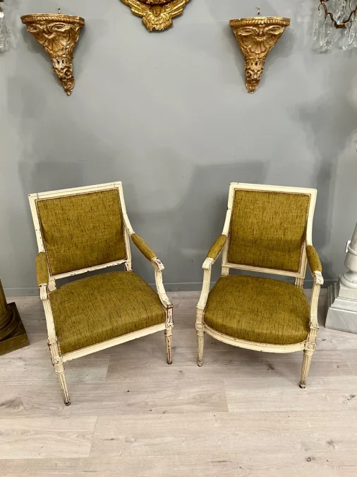 Suite De 2 Fauteuils A Dossier Plat d'Epoque Louis XVI Vers 1780