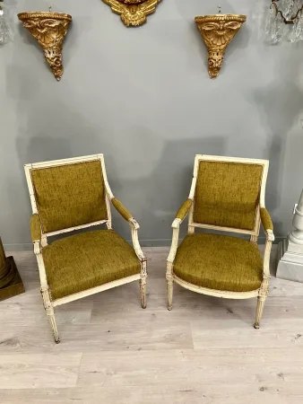 Suite De 2 Fauteuils A Dossier Plat d'Epoque Louis XVI Vers 1780