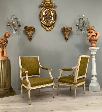 Suite De 2 Fauteuils A Dossier Plat d'Epoque Louis XVI Vers 1780