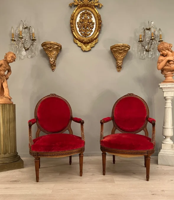 Paire De Larges Fauteuils De Style Louis XVI Epoque Fin XIXeme