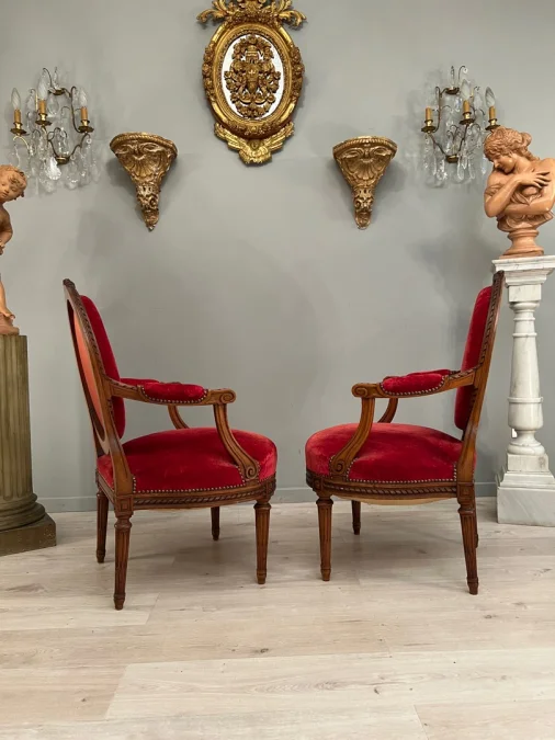 Paire De Larges Fauteuils De Style Louis XVI Epoque Fin XIXeme