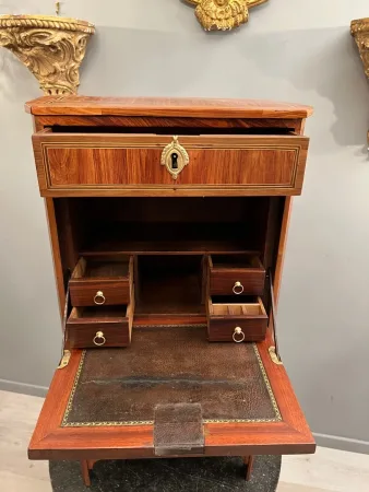Rare Secretaire d'Enfant Ou Maitrise d'Epoque Louis XVI Vers 1780